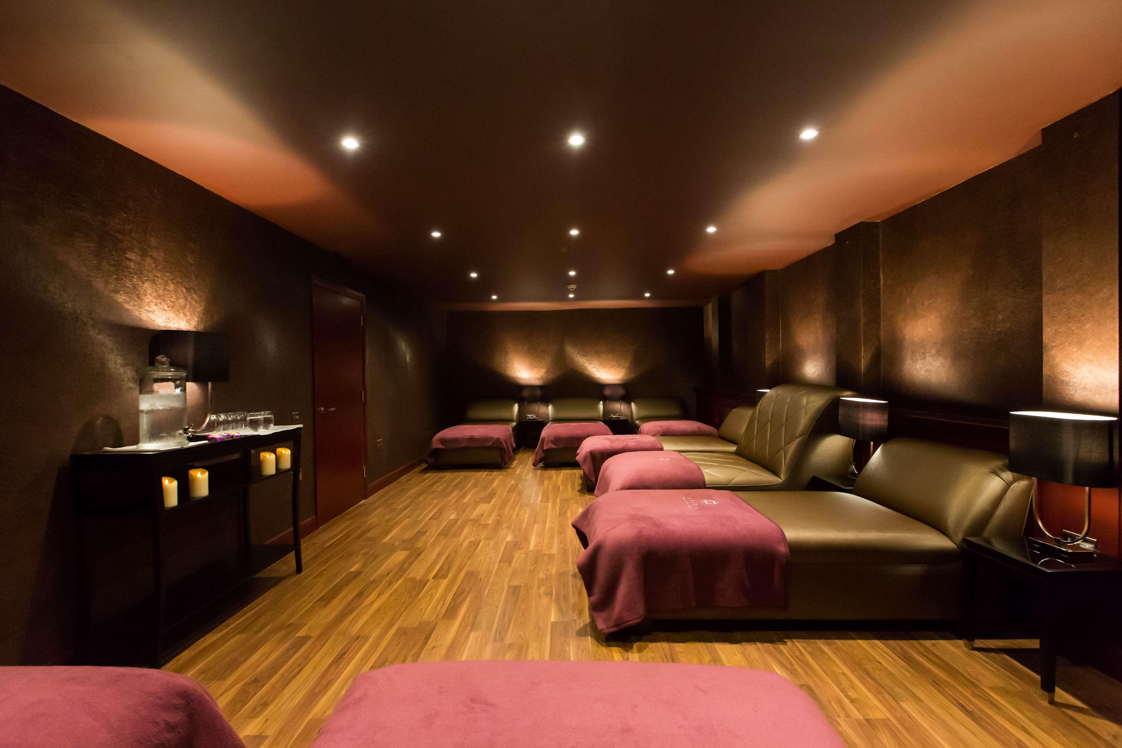 เกลดดอช โฮเต็ล สปา แอนด์ กอล์ฟ บีดับบลิว พรีเมียร์ คอลเลคชั่น Hotel แลงแบงค์ ภายนอก รูปภาพ
